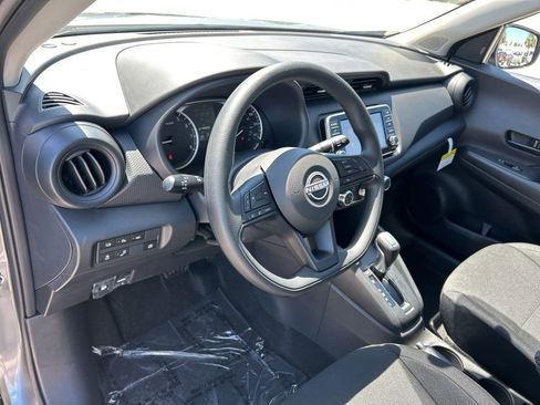 New 2025 Nissan Kicks Play S image 15