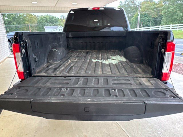 Used 2018 Ford F250 Lariat w/ Lariat Ultimate Package AWD/4WD image 34