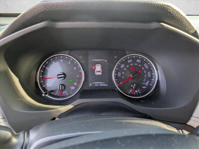 Used 2019 Toyota RAV4 XLE w/ Convenience Package FWD image 10