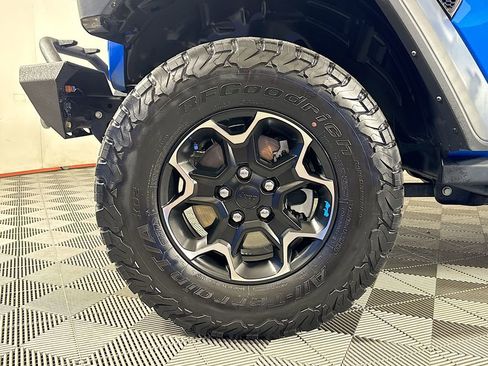 Used 2022 Jeep Wrangler Unlimited Rubicon 4xe w/ Cold Weather Group AWD/4WD image 30