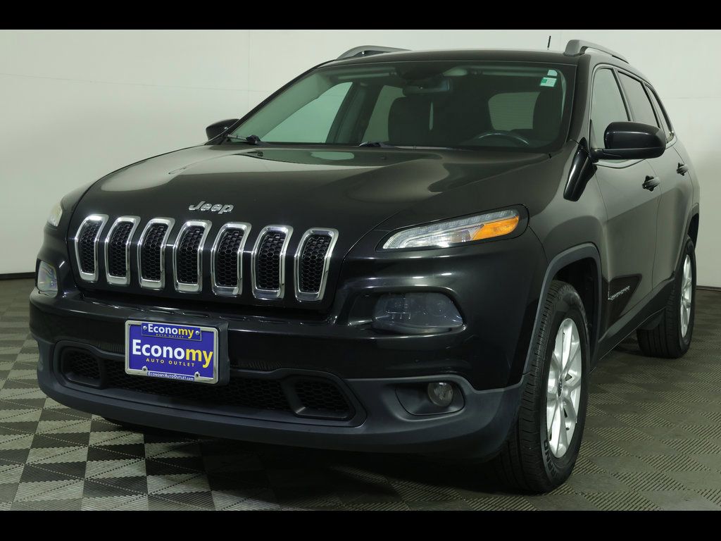 Used 2015 Jeep Cherokee Latitude AWD/4WD image 1