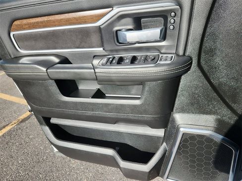 Used 2024 RAM 2500 Laramie w/ Safety Group image 9