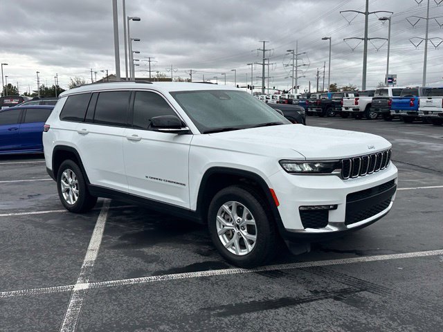 Used 2023 Jeep Grand Cherokee L Limited AWD/4WD image 9