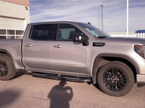 Used 2025 GMC Sierra 1500 Elevation w/ Preferred Package image 3