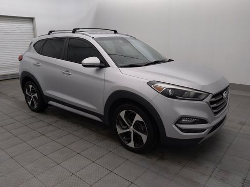 Used 2017 Hyundai Tucson Sport FWD image 11