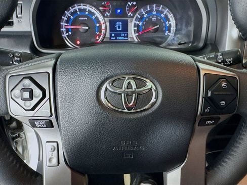 Used 2018 Toyota 4Runner SR5 Premium AWD/4WD image 16