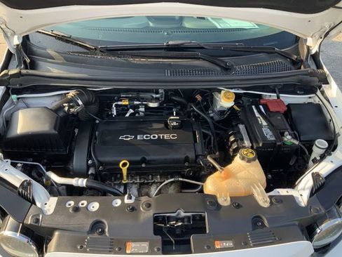 Used 2015 Chevrolet Sonic LT image 12