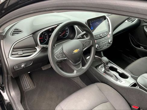 Used 2024 Chevrolet Malibu LT image 17