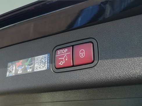 New 2026 Mercedes-Benz E 450 4MATIC All-Terrain Wagon image 6