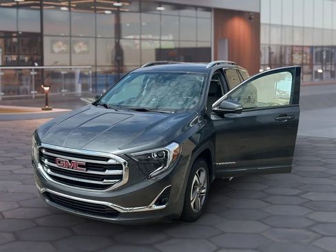 Used 2020 GMC Terrain SLT image 40