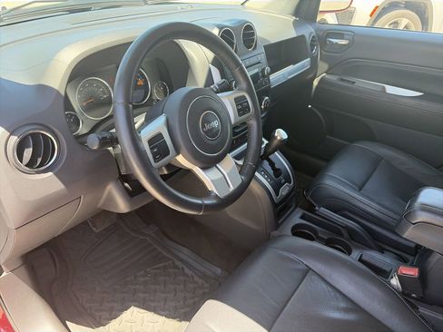 Used 2017 Jeep Compass High Altitude FWD image 10