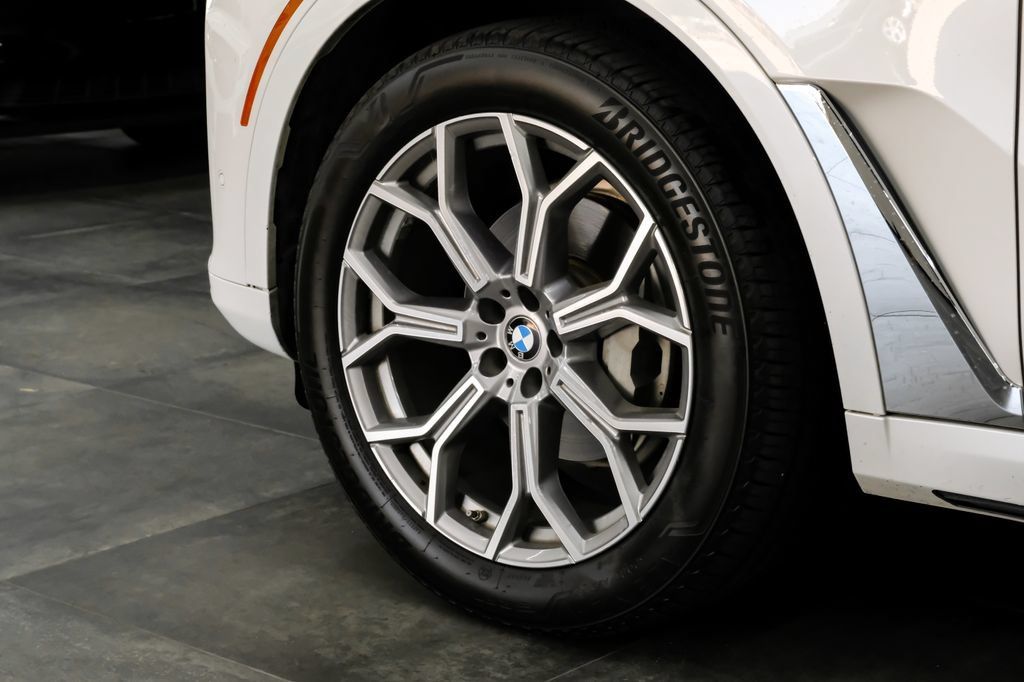Used 2020 BMW X7 xDrive40i w/ Parking Assistance Package AWD/4WD image 79