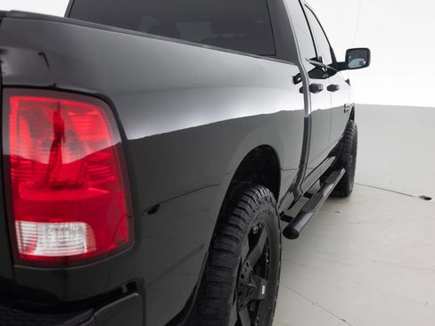 Used 2018 RAM 1500 Express w/ Black Ram 1500 Express Group image 14