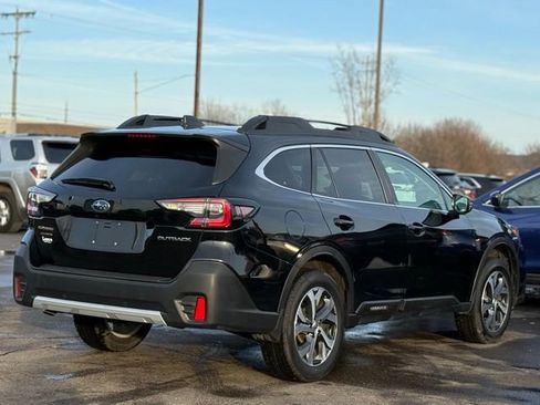 Used 2022 Subaru Outback Limited image 37