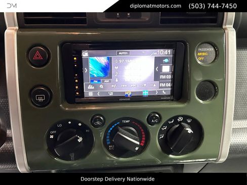 Used 2014 Toyota FJ Cruiser 4WD image 25