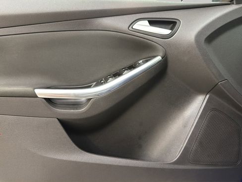 Used 2014 Ford Focus ST w/ Equipment Group 201A FWD image 21