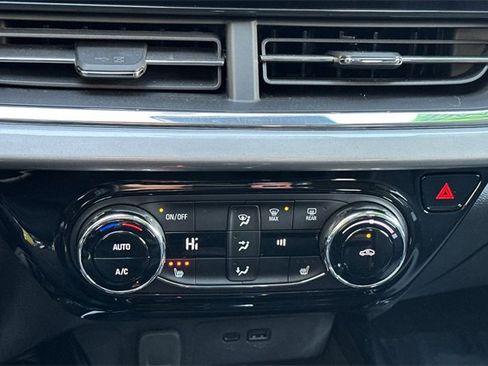 Used 2024 Chevrolet Trax LT w/ Driver Confidence Package image 23