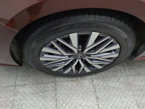 Used 2023 Nissan Altima 2.5 SV image 31