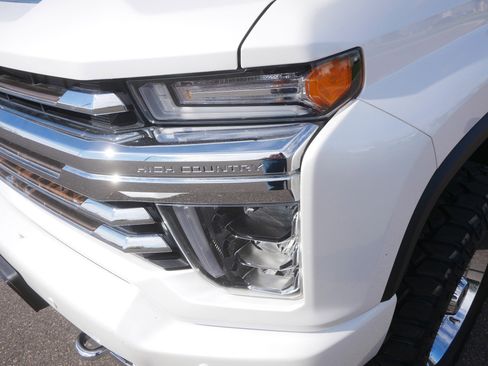 Used 2022 Chevrolet Silverado 3500 High Country w/ Z71 Off-Road Package AWD/4WD image 15