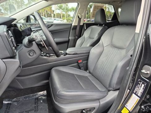 Used 2024 Lexus NX 350h AWD image 11