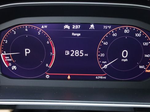 Used 2026 Volkswagen Jetta SEL FWD image 30