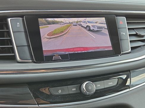 Used 2021 Buick Enclave Preferred FWD image 25