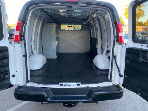 Used 2019 Chevrolet Express 2500 w/ Driver Convenience Package image 16