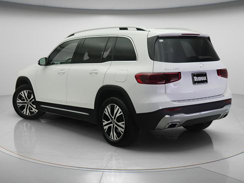 New 2026 Mercedes-Benz GLB 250 image 3