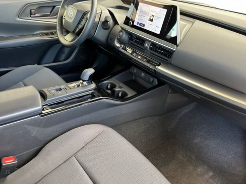 Used 2024 Toyota Prius LE image 16
