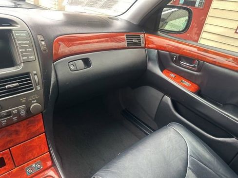 Used 2006 Lexus LS 430 image 8