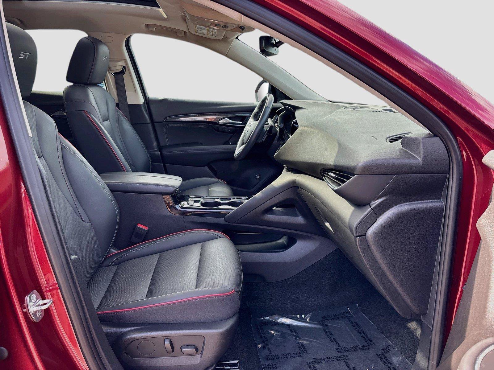 Used 2023 Buick Envision Essence w/ Sport Touring Package FWD image 28