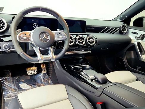 Used 2021 Mercedes-Benz A 35 AMG 4MATIC image 12