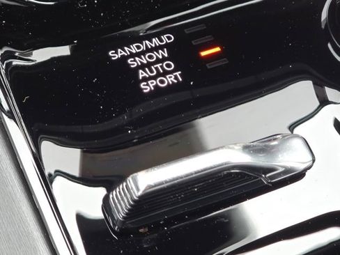 New 2026 Jeep Grand Wagoneer L Limited w/ 8-Passenger Seating Package image 19