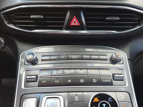 Used 2023 Hyundai Santa Fe Limited image 28