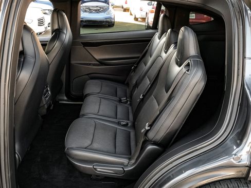 Used 2018 Tesla Model X 75D image 44