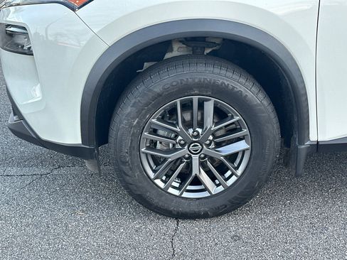 Certified 2021 Nissan Rogue S image 11