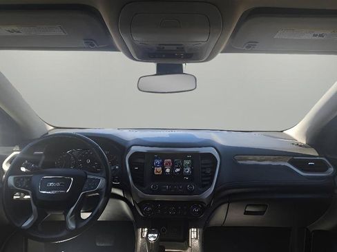Used 2017 GMC Acadia Denali w/ Technology Package AWD/4WD image 19