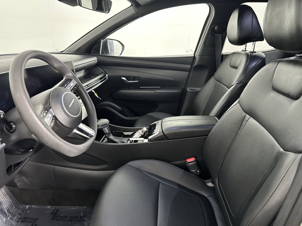 Used 2025 Hyundai Santa Cruz SEL AWD/4WD image 2