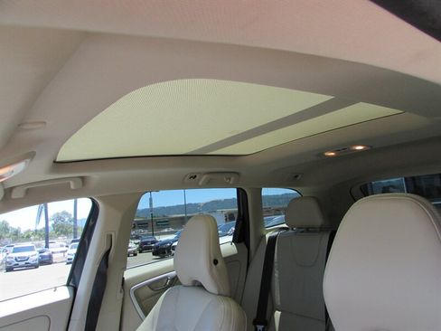 Used 2012 Volvo XC60 3.2 FWD image 22