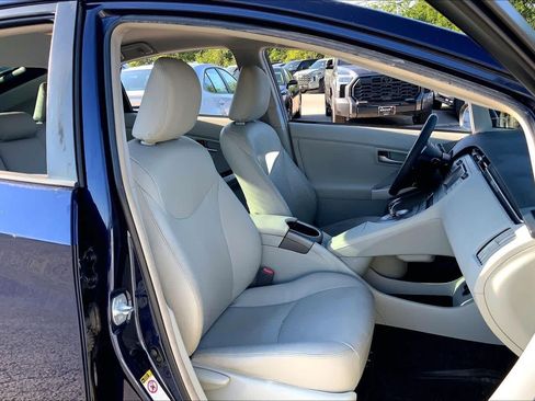 Used 2014 Toyota Prius Three FWD image 9