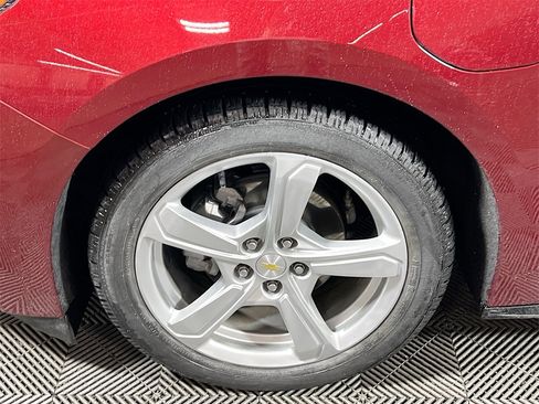 Used 2017 Chevrolet Volt LT w/ Comfort Package image 27