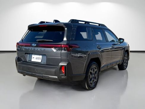 Used 2026 Subaru Outback Premium AWD/4WD image 3