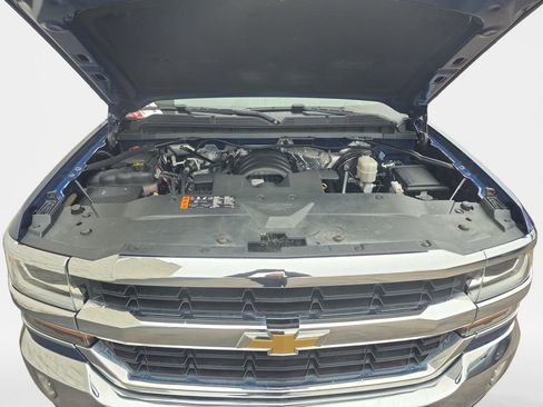 Used 2017 Chevrolet Silverado 1500 LT w/ LT Convenience Package image 22