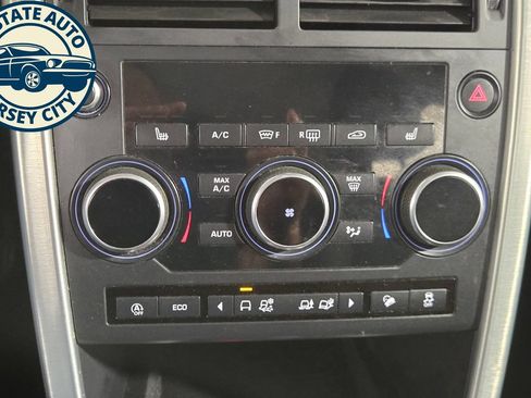 Used 2019 Land Rover Discovery Sport HSE AWD/4WD image 16
