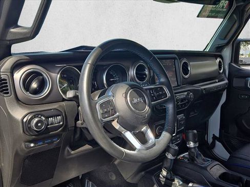 Used 2021 Jeep Wrangler Unlimited Rubicon 4xe w/ Safety Group AWD/4WD image 10