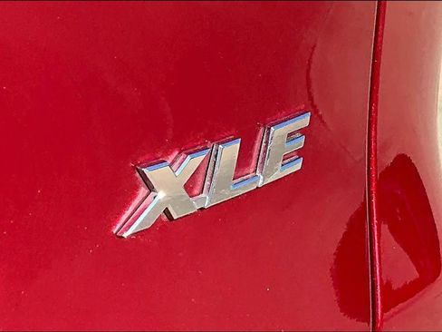 Used 2023 Toyota RAV4 XLE image 9