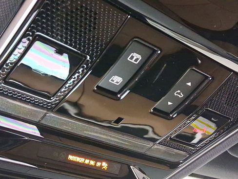 New 2026 Land Rover Range Rover Sport SE image 25