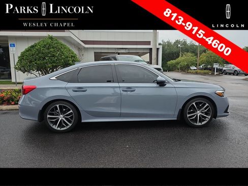 Used 2024 Honda Civic Touring image 3
