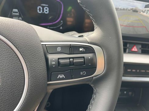 New 2025 Kia Sportage EX image 12