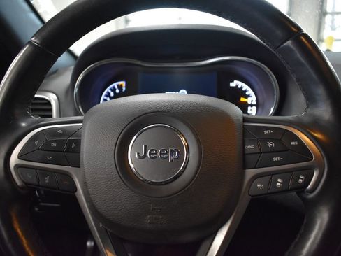 Used 2022 Jeep Grand Cherokee Limited w/ Technology Group image 14